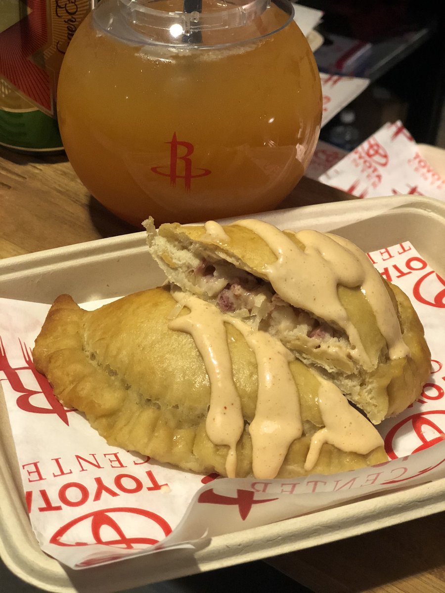 TC_Chefs03's tweet image. Ruben Pocket stuffed with shredded corn beef, sauerkraut, gruyere cheese and Russian dressing can be found at the #HTX in section 115 @toyotacenter grab one on your way to your seats to watch @houstonrockets vs @sacramentokings no fork and knife needed. @levy.restaurants