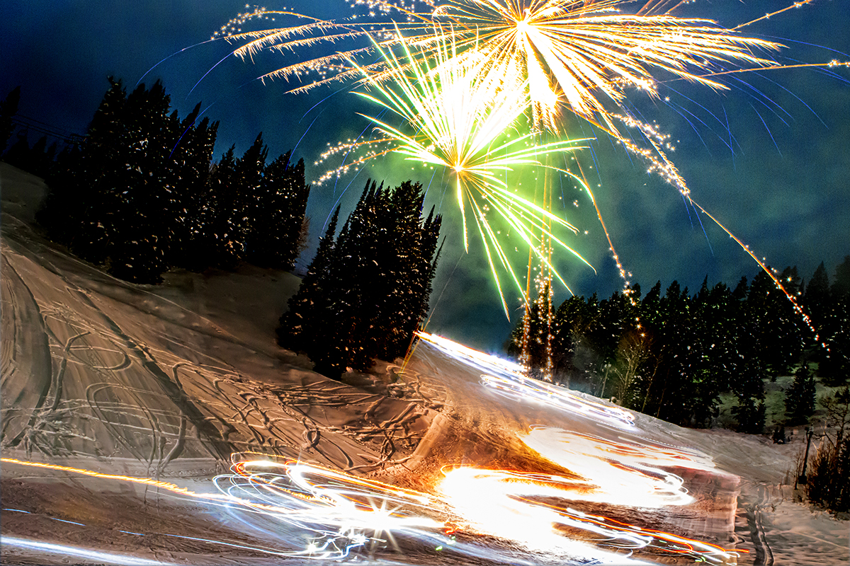 skithebeav's tweet photo. The Beaver Mtn Ski Patrol torch run event last Saturday night!
Photo: Matt Logan #OPENINGday #firstchair #BMSP #skipatrol #fireworks #privateevent #skipatrollers #MYmountain #skithebeav #patrolthebeav https://t.co/6w5Wr7ieOe