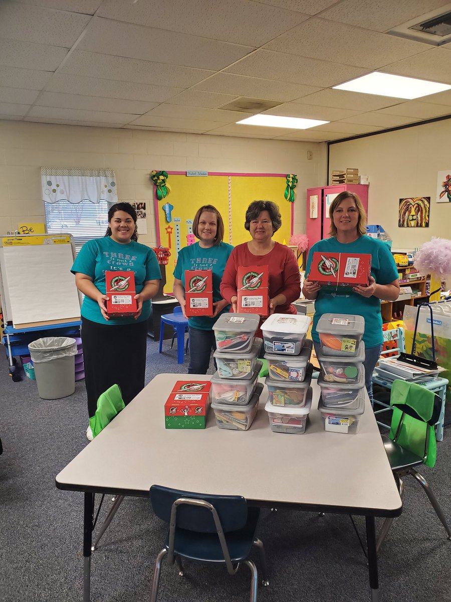 MrsNaitSaidi's tweet photo. November's Mustang Movement was a big success @WilsonsMillsES! We were able to send 17 boxes with Operation Christmas Child. They were collected by Vickie Capps from Wilson's Mills Baptist Church and are now on their way to boys and girls around the world! #SSStrong #MustangPride https://t.co/u7MfKFjzo2