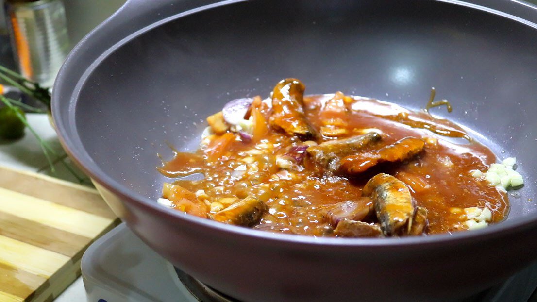 AwR_Channel's tweet image. How to cook sardinas with malunggay vegetable youtu.be/soKY6VS6VlU #pinoyfood #foodie #food #recipes #cooking