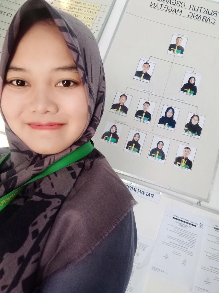 devishinta08's tweet photo. Di @komidaofficial tidak hanya mengenal hal baru 
Tapi disini juga mendapatkan keluarga baru, makanya itu #koperasiitukeren https://t.co/VfU4QfP7qd