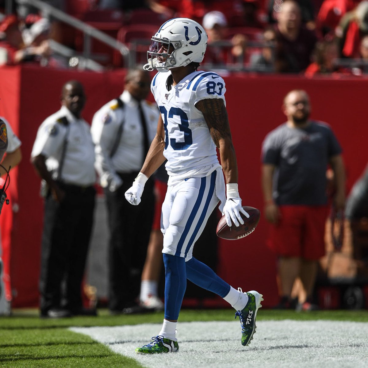 YoungLife's tweet photo. . @mojomdj, a Young Life leader at Pike High School in Indianapolis, laced up his 1 of 1 Young Life cleats yesterday and had a career day for the @colts with 3 catches for 105 yds and a TD.
.
Thank you Marcus for representing Young Life on Sunday! Go show him some love! https://t.co/ODRP0aDteP