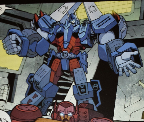 this picture of ultra magnus has sent me into TEARS of laughter a;akfjngd;b...