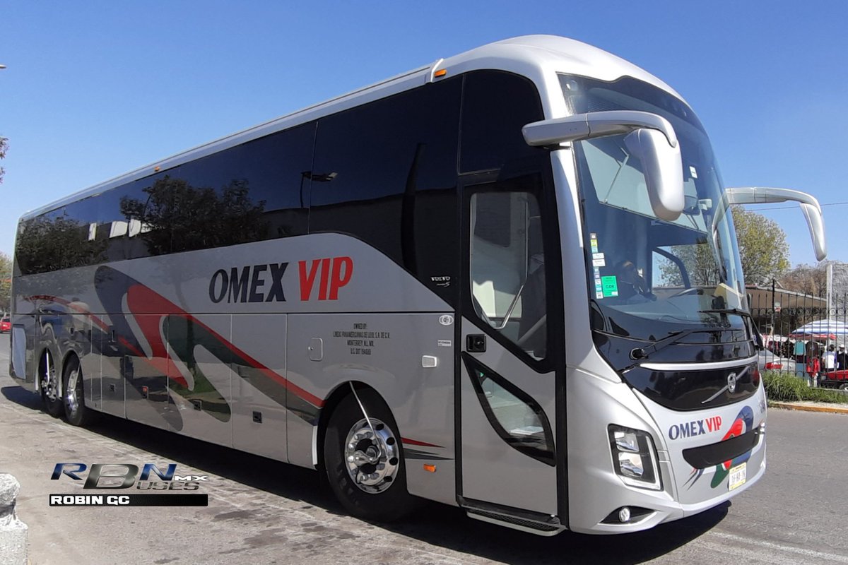 Robinbl44243094's tweet photo. @Omnibus_oficial 
Puso en servicio sus nuevas unidades @volvobusesmex 9800 Mod. 2020 para sus viajes a Houston, Dallas, San Antonio 
Estas unidades con algunas mejoras 
@KiselRk https://t.co/VATaEJrNDn