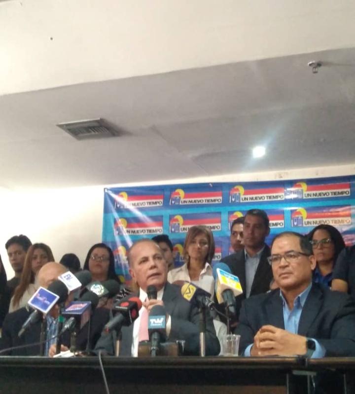 Manuel Rosales tweet media