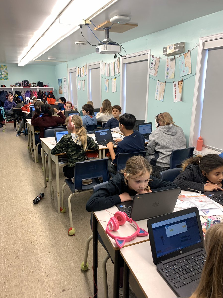 Ms_MacKenzie8's tweet photo. We participated in the Hour of Code today in grade 5!! #HourOfCode #HourOfCodeNS @basinviewdrive https://t.co/wTeyW6vsSj
