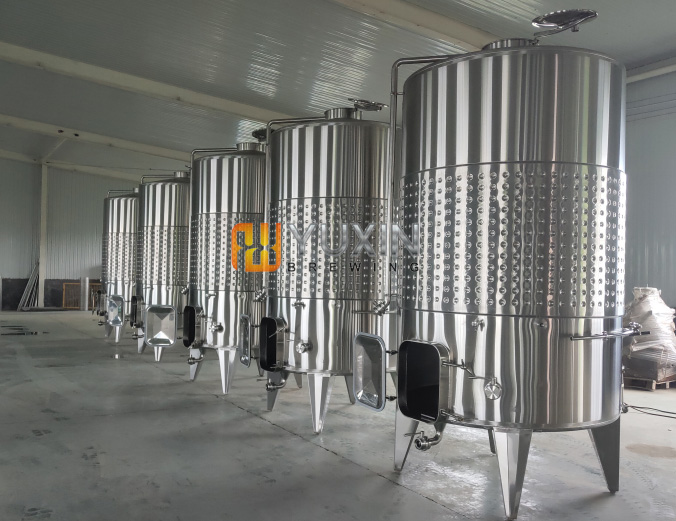 SharonShi14's tweet photo. How do we make the #winery tank?🤓Bottom part with strong support legs were finished firstly, technical weld work to make the perfect connection with body/dimple jacket part. That's the shiny #tanks stand in our workshop!  
#winetank #winefermenter #storagetank #vineyard https://t.co/Pwjw7eJZR8