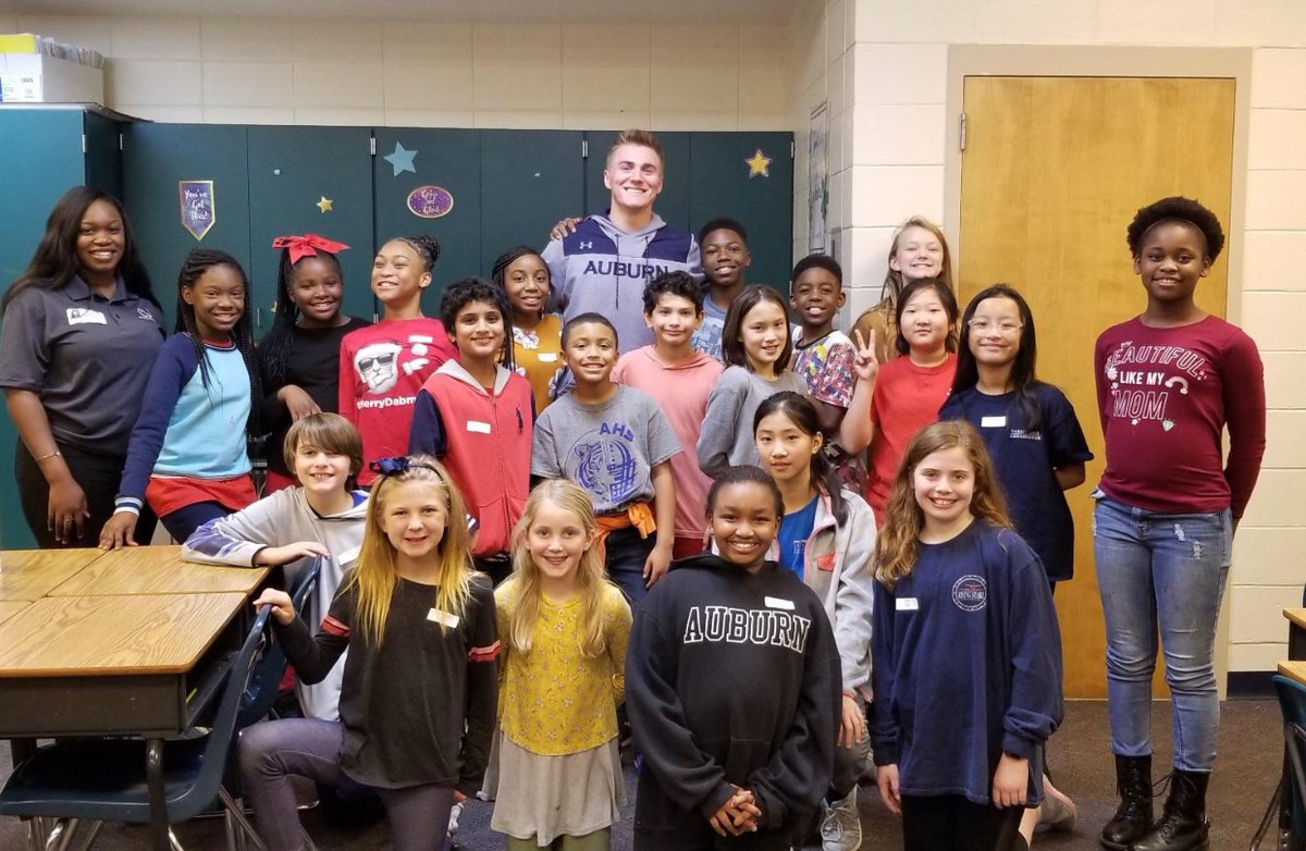 EdTech_Academy's tweet photo. Last week’s visit to Yarbrough Elementary to teach a #coding class and @bo_nix10 dropped in. #edtechacademy https://t.co/6otv8Hvcr6