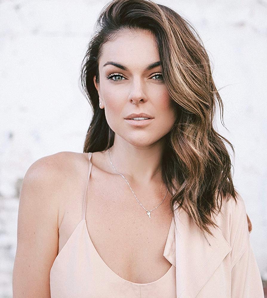 TennantElize's tweet photo. Serinda swan, gorgeous https://t.co/28ZFkSzY8Q