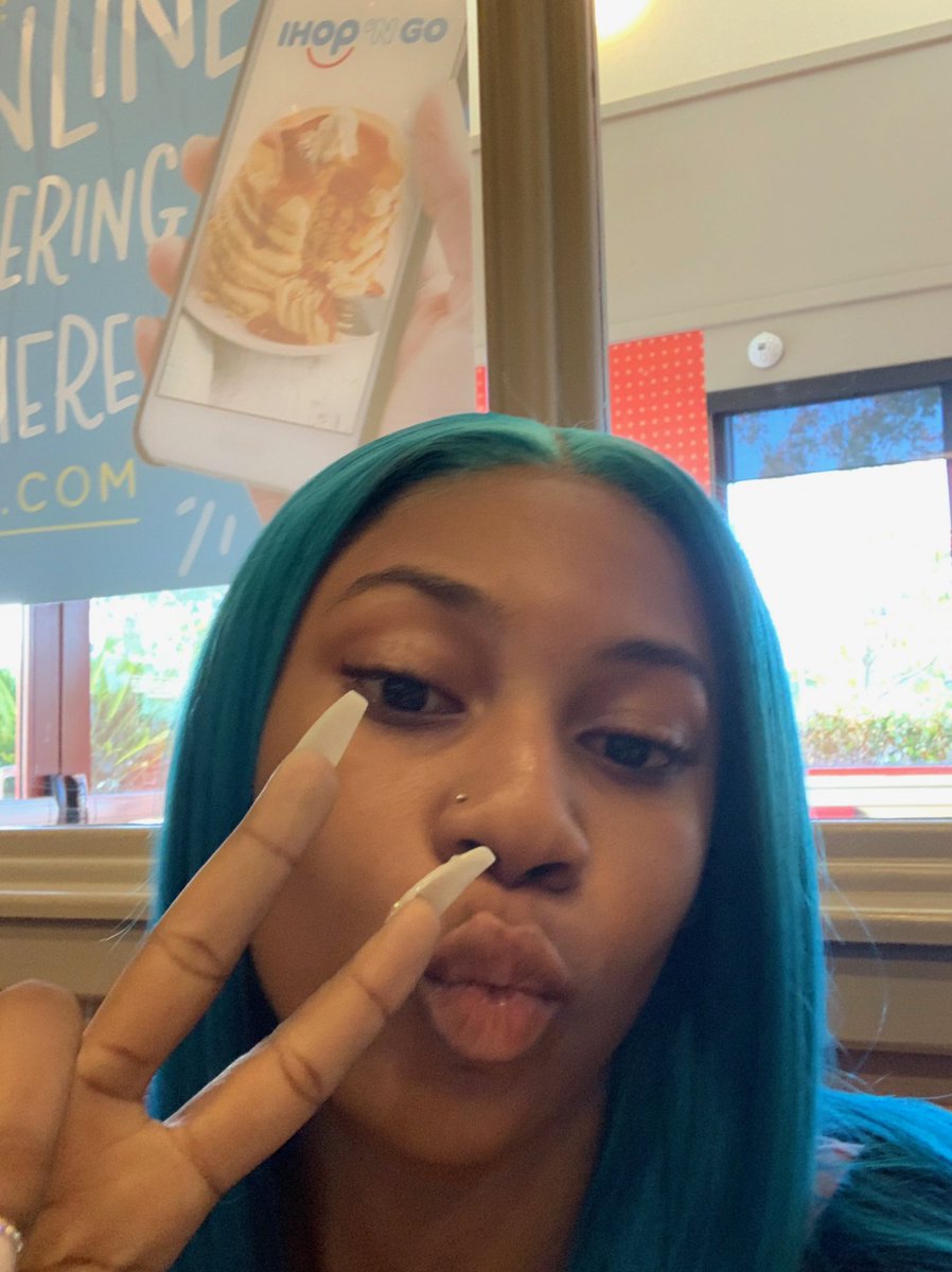 bigbanklay's tweet photo. ion think i ever showed yall my hair, lol but here it is https://t.co/DLNxUGbjHd