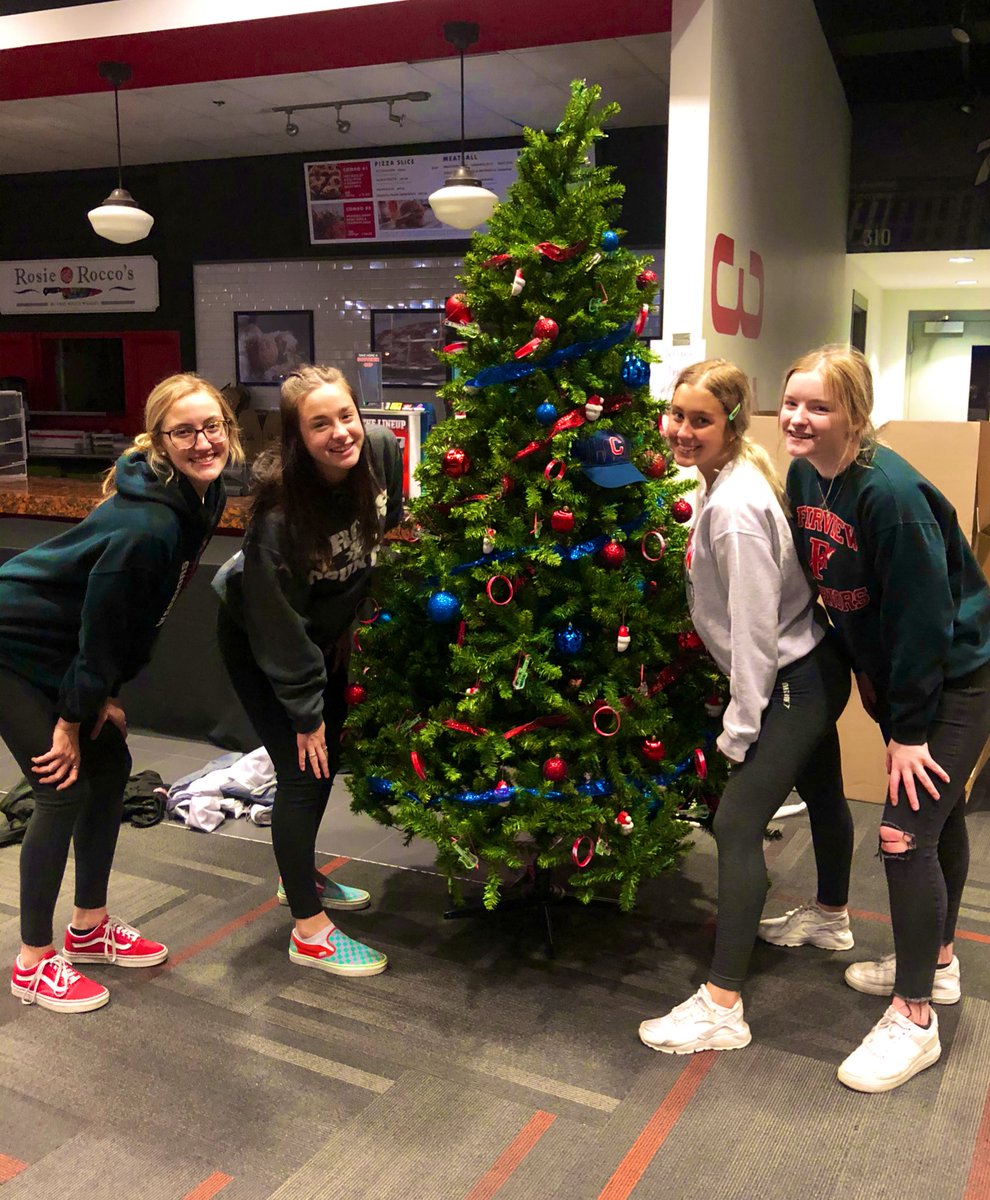 fpcs_rhicks's tweet photo. NHS members helped Deck the House with Providence House tonight at Browns Stadium and we got nothing but amazing compliments about these kids! #proudadvisor #dinnerfirst #kidswhocare @FPSchools @fhsprincipal https://t.co/28LHXotyJR