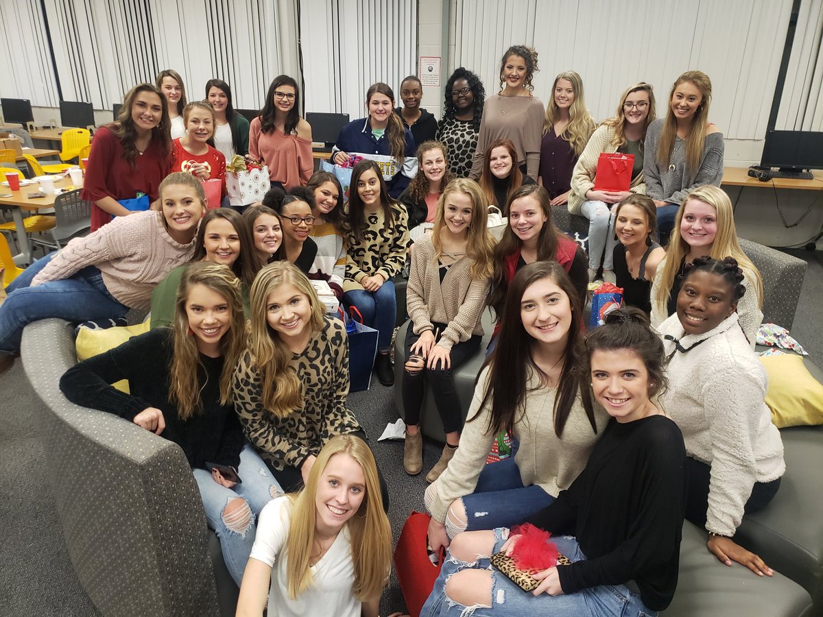 JDH Cheer tweet media