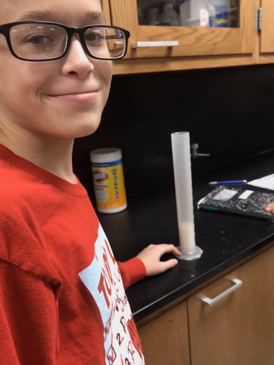 bvkkids's tweet image. Exploring evidences of chemical change #WeAreHuskies #msscience #alkaseltzer #matches