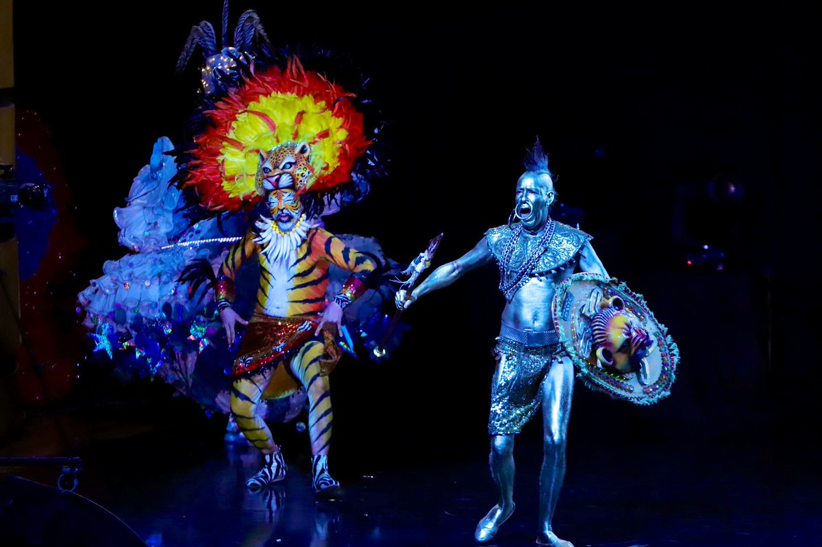 Carnaval_SA's tweet photo. ¡Barranquilla está de fiesta con el #CarnavalEnUnesco!🙌🏼🎉🇨🇴 Este 9 de diciembre marcó la historia de Colombia, el Carnaval de Barranquilla y sus danzas más tradicionales, brillaron ante el mundo entero en la Convención de #PatrimonioInmaterial de la @UNESCO_es. @mincultura https://t.co/pgc27fpWvr