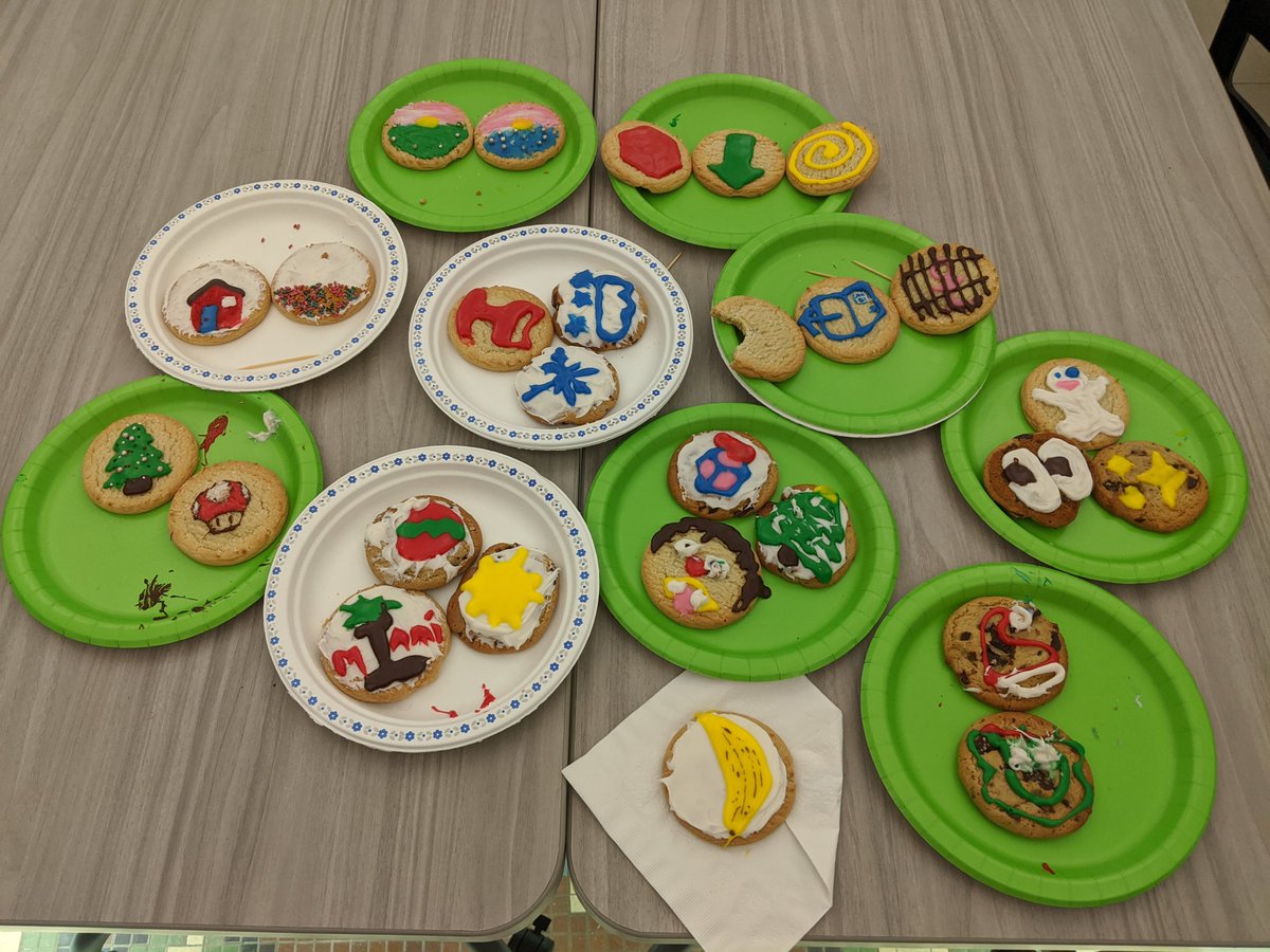 LadiesThatUXLDT's tweet photo. Thank you for all the amazing donations for @anovaLondon. We hope everyone had a great time eating and decorating cookies. A huge thank you to @Mobials for hosting. See you all in the new year! https://t.co/PenYCwU2Il
