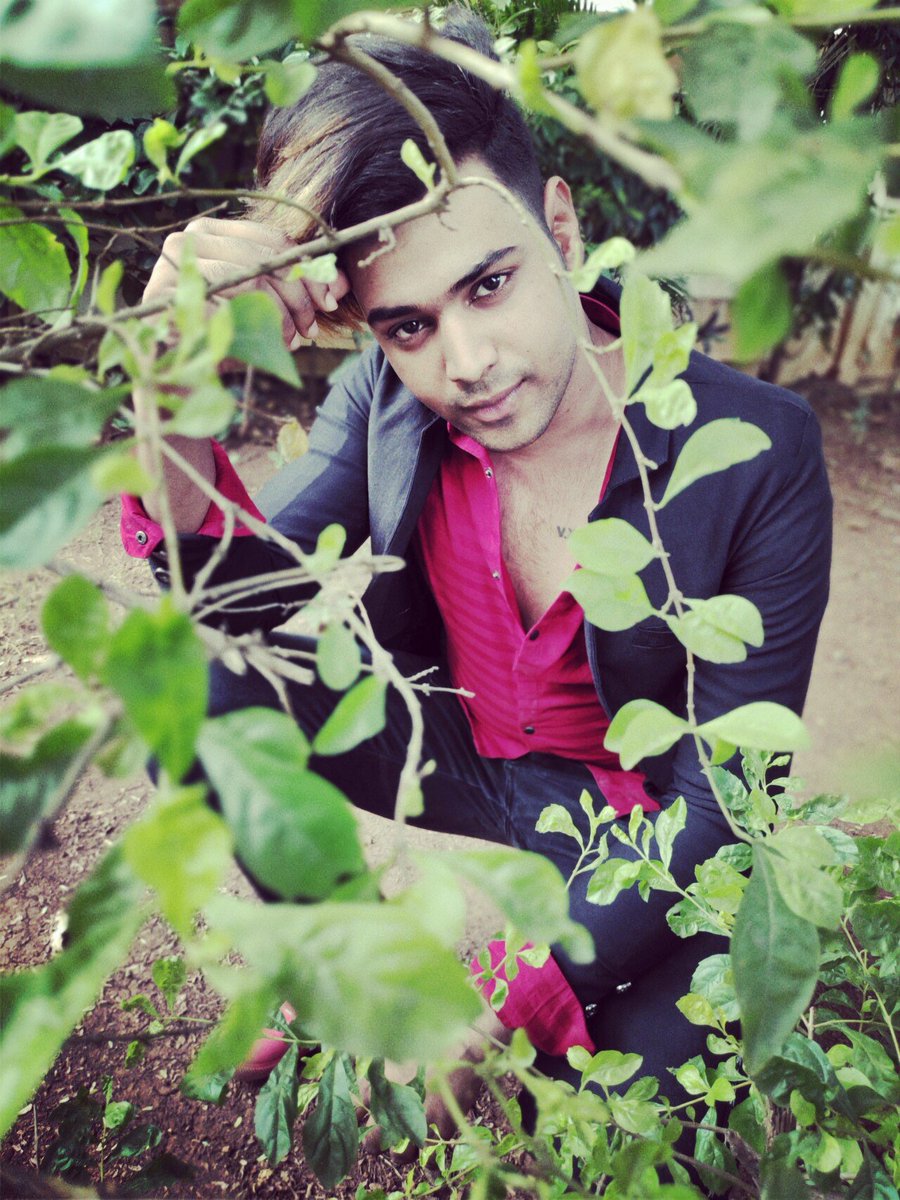 SunnyDevendra's tweet photo. On earth there is no heaven, but there are pieces of it https://t.co/LQ1Va4jzSV