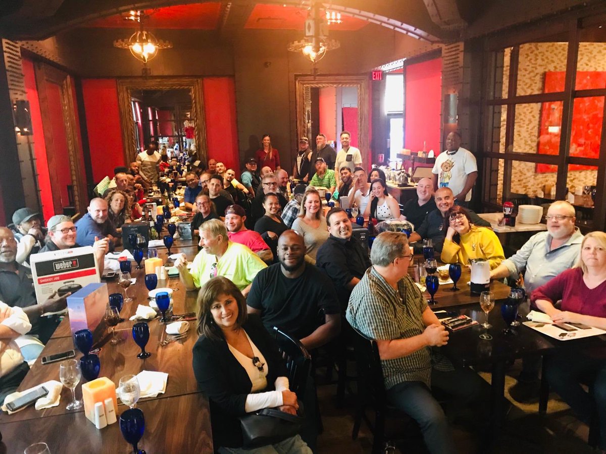 InProEvents's tweet image. InProduction's Orlando team got together to celebrate another incredible year of working on great projects around the country!
.
.
.
.
.
#MondayNight #OrlandoFl #teamworkmakesthedreamwork #TeamWork #InProduction #InHouseProduction #CelebratingSuccess #Florida