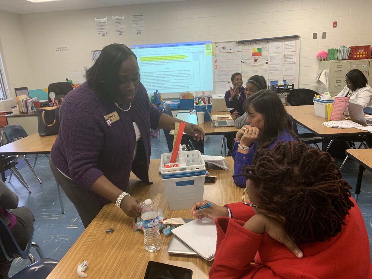 lpguyton's tweet photo. Thank you @srlindstrom  for your kindness  and professional support this year @SBE_HCS  and for the sweet treats. You are appreciated and loved!  #CelebrateLearningHCS #CelebrateLearningInHCS @TeacherKPaggett @cdflemisterbell @robininhampton @LearnInHenry @HenryCountyBOE https://t.co/5452j31ia8