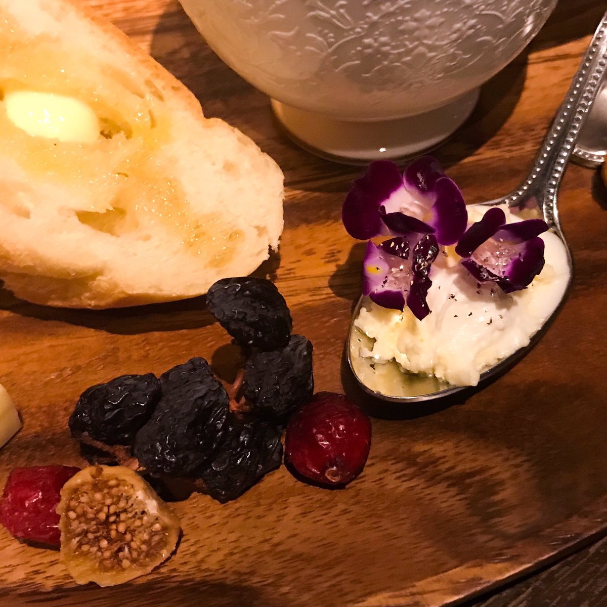 🌟平日リトルアフタヌーン 限定メニュー🌟 『MOMO』 小さなモモが時間