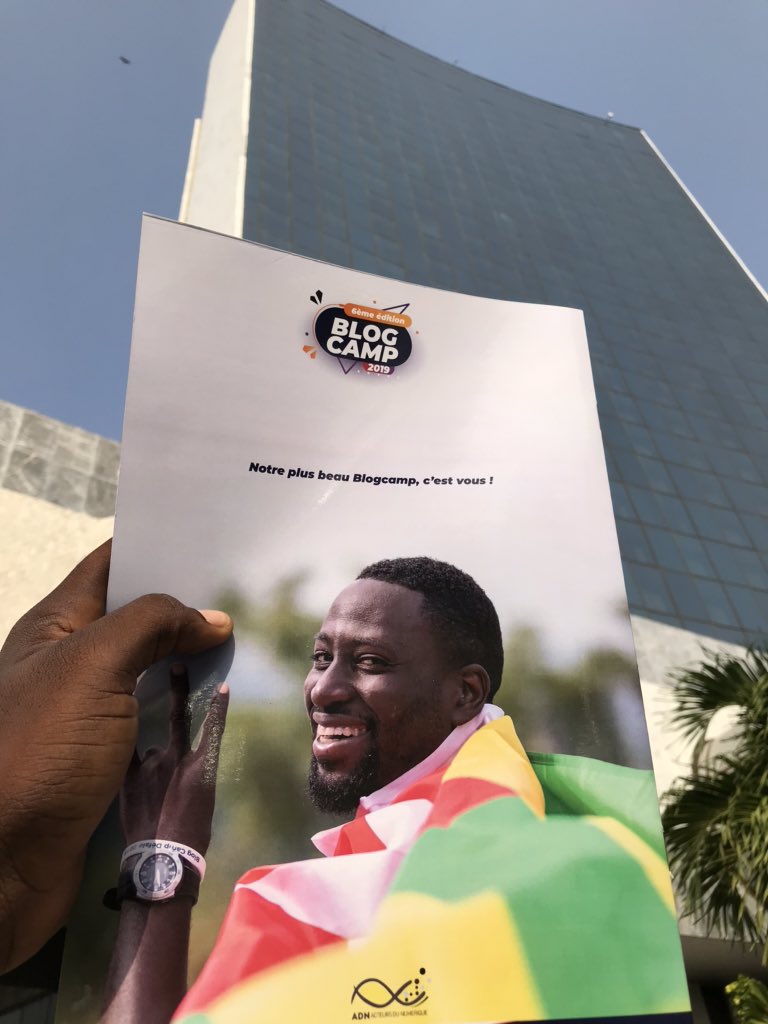 AphtalC's tweet image. Derrière le Journal du #BlogCamp228, il y a @jimsjazz.

😎

#Team228 #Tgtwittos