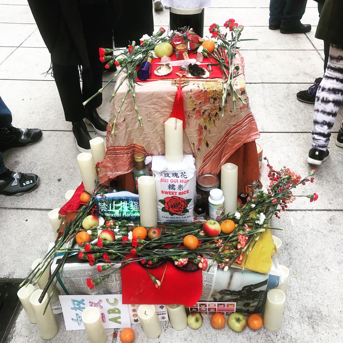 aafcollective's tweet photo. We continue to remember #YangSong today, on the #InternationalDayToEndViolenceAgainstSexWorkers. Criminalization leads to more violence against sex workers and women more broadly.
#JusticeForYangSong https://t.co/fkSVjW9JIm