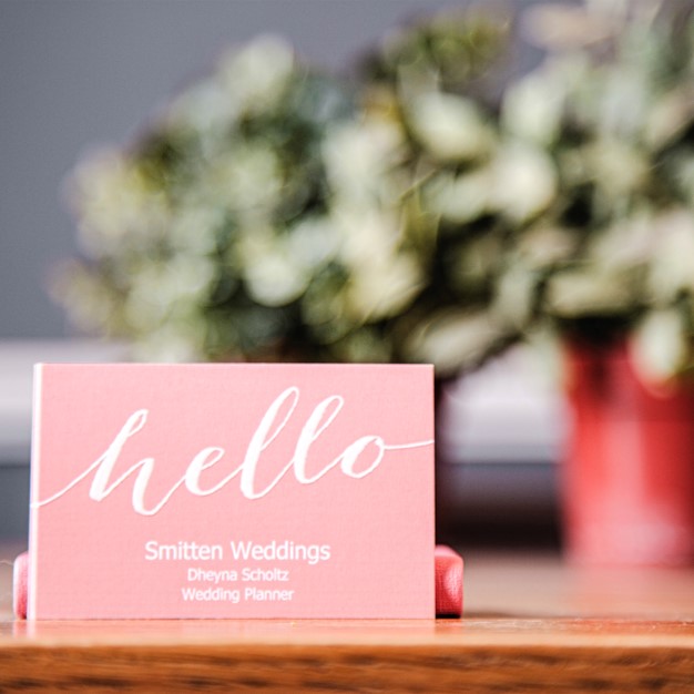 Smitten Vision 🖐️ My mission is to create beautiful, naturally inspired weddings, with your personality expressed in every intricate detail of the day.
.
See how I can help you: smittenweddings.co.uk
.
📷 <a href="/marmalade/">🌸 meh 🌸</a>.thief