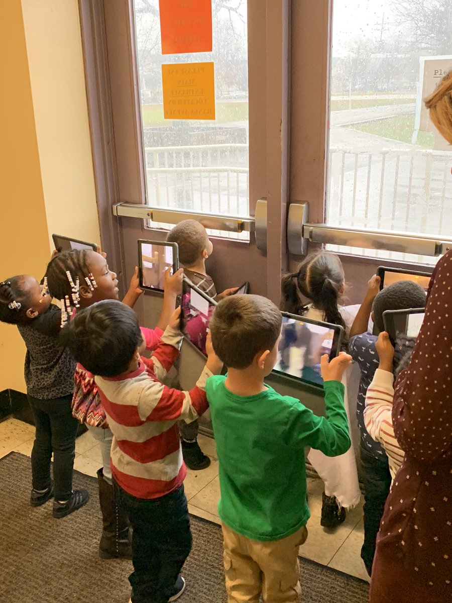 tiffanysorto0's tweet image. Students using technology to document doors and windows in their school ! #BOES #NextLevelAPSD @Asbury_ParkSD @APSuperGray @APDirCI_ERuiz @Jackson__Lauren @MirthilBuilt @bennett_ebony @Antonel1Shannon
