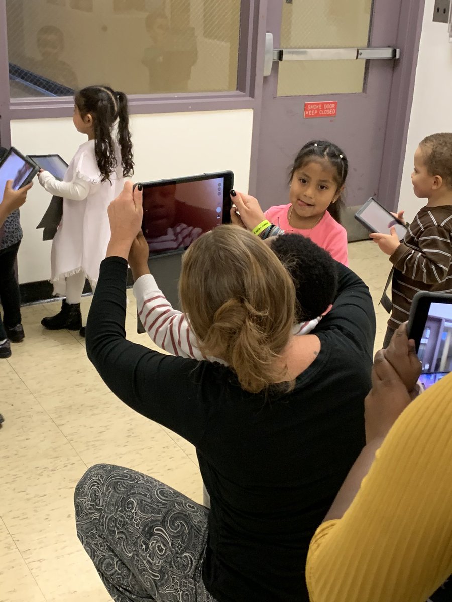 tiffanysorto0's tweet image. Students using technology to document doors and windows in their school ! #BOES #NextLevelAPSD @Asbury_ParkSD @APSuperGray @APDirCI_ERuiz @Jackson__Lauren @MirthilBuilt @bennett_ebony @Antonel1Shannon