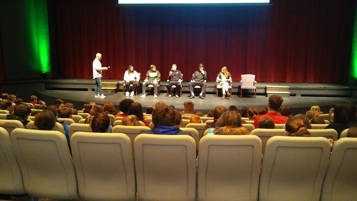 Thank you <a href="/HuntingtonU/">Huntington University</a> for taking time with @HCCSC 5th graders. Proud of the former Vikes sharing on the topic of integrity. #HNVikingPride