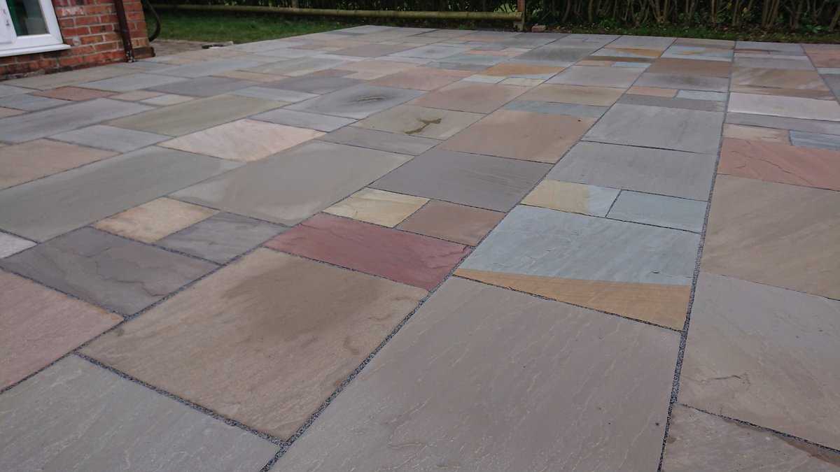 GandJLandscapes's tweet photo. 'Raj Blend' from @Smevwack @markhollywood83 @SandstoneUK pointed today using the grey @JointTec 👍 #Landscaping #Nottingham #Creatingyourperfectspace https://t.co/ACv8ewCRCD https://t.co/6p0tuwsmo1 🎄 https://t.co/aVgqJCenke