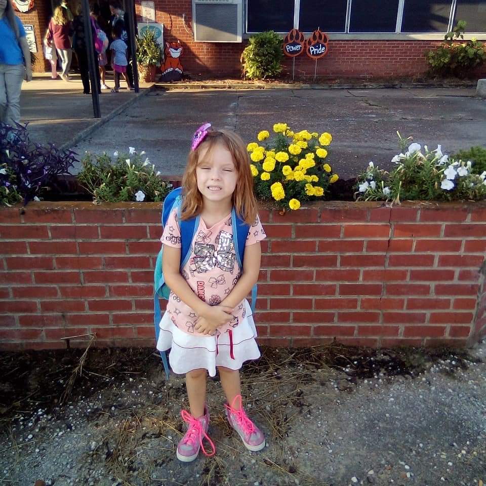 ruby_christy's tweet image. First day of big kid school