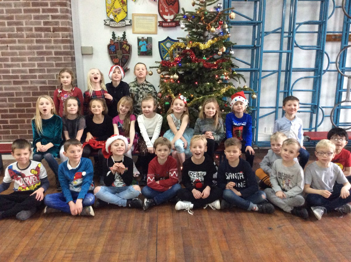 Class 2MD had lots of fun at their party this afternoon.