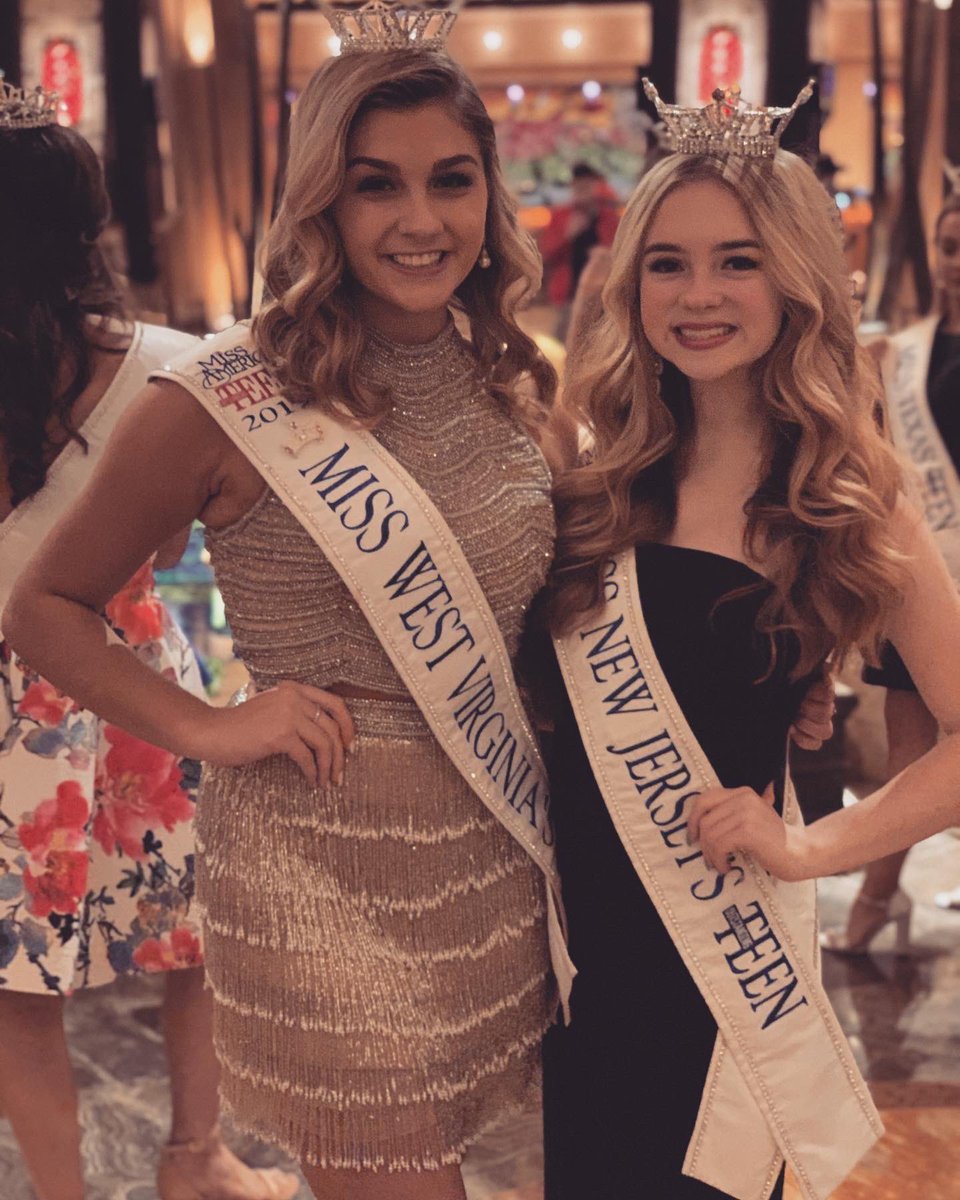 MAOTeenNJ's tweet photo. 4 months was WAY too long to go without seeing my girls! Getting to experience Miss America with these girls has been so much fun and I can’t wait for the next few days! (Swipe to see our mood when we finally get Chick fil a) #maoteennj #mnjoteen https://t.co/noc6DPJ9Ey
