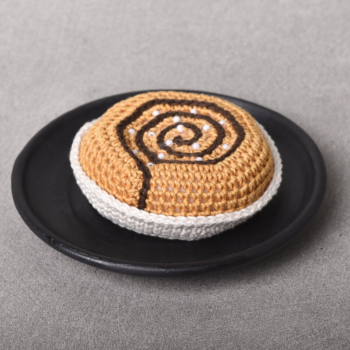 AbbeBullar's tweet photo. 0 av 10 möjliga bullar, går inte att äta
#bulle
 #pepparkakshus
#dum
#följmig https://t.co/rQUG3Frl69
