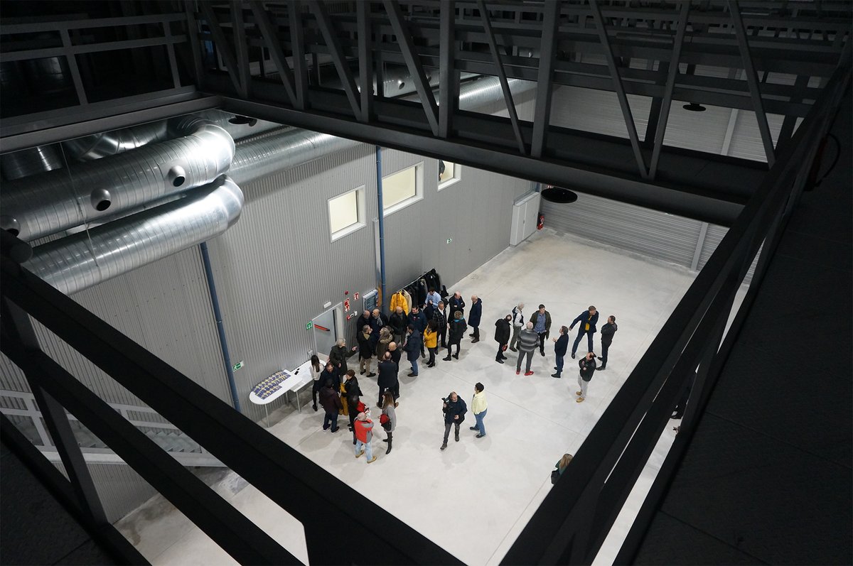 cineytele's tweet photo. Se inauguran los @EstudiosMeliton, primeros platós profesionales en Navarra para rodajes audiovisuales.
Cuentan con un plató grande de 709 m² y un plató pequeño de 100 m² para rodar en un entorno impresionante y con excelentes incentivos fiscales: https://t.co/7jJ2083rvW https://t.co/El8hPa3zU5