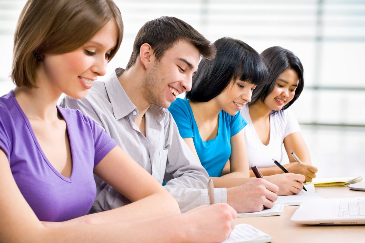 TrainerTrain's tweet image. We offering a special Christmas discount upto 79% off at #Manualhandlingtrainthetrainercourse. Hurry up and avail this at: 01708320478