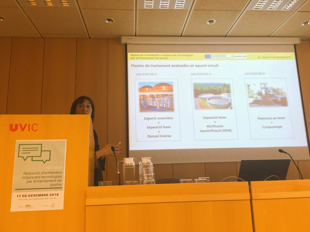 BETA_TechCentre's tweet image. ➕ Moment per presentar resultats de l'avaluació de tecnologies per al tractament de purins i reducció d'antibiòtics a la #PATT2019 de #Vic, amb @GrosTxell i @lidparb.