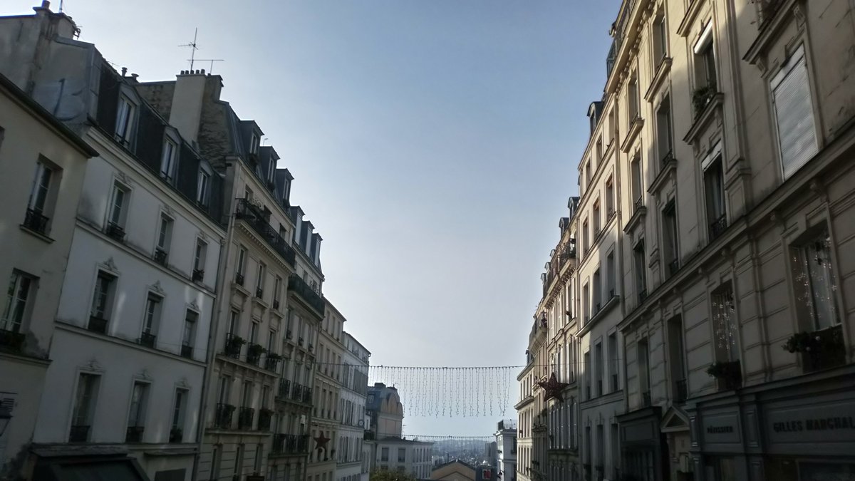 stephaneAUGUI's tweet photo. @Meteoalacarte Montmartre en douceur https://t.co/viM6rVWtP6