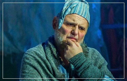 #review <a href="/simonfallaha/">Simon Fallaha</a> on A Christmas Carol at <a href="/TheMACBelfast/">The MAC</a> - "Right from the start, A Christmas Carol is lush and lavish in its staging and elegance, like a true event..." Read more - bit.ly/2sEXxmv