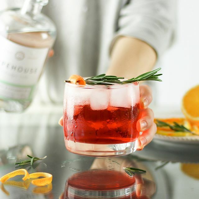 This is one of our favourite Christmas tipples, perfect as a Christmas Dinner aperitif! 
Pipehouse Negroni
Ingredients: ⁣
- Ice
- 1 shot Campari⁣
- 1 shot vermouth⁣
- 1 shot and a 1⁄3 of gin⁣
- To garnish, orange peel and rosemary⁣
⁣
Method:⁣
- B… ift.tt/2PSbyp4