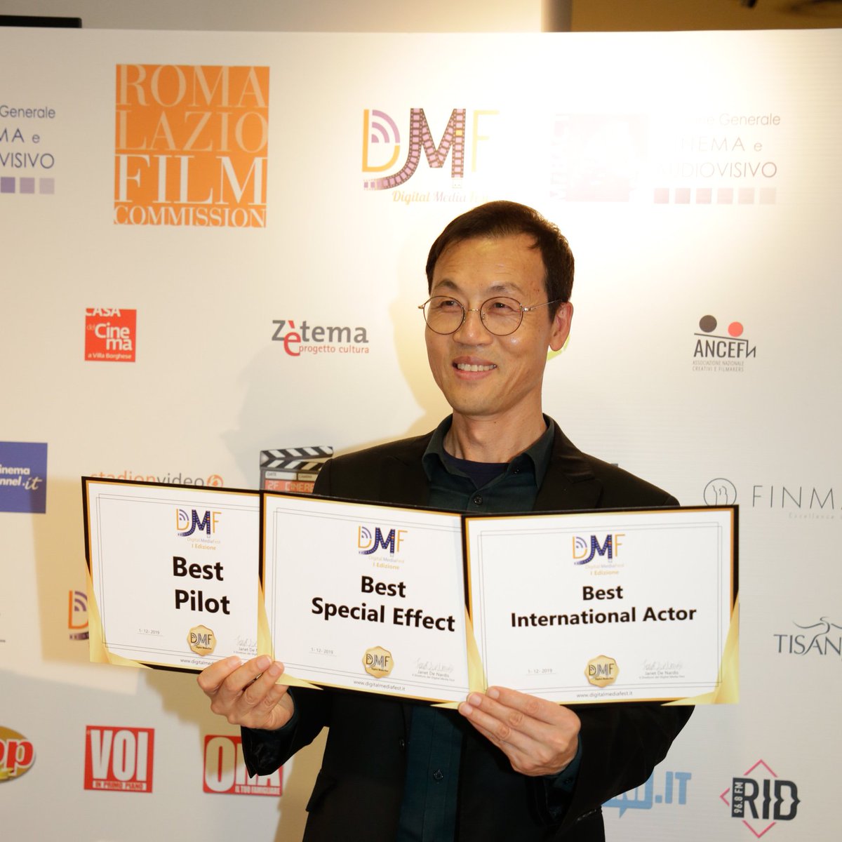 🗣️Parlano di noi in #Corea
#DigitalMediaFest #DMF19 #DMF 
Grazie Young Man Kang, Direttore del @SeoulWebfest 
facebook.com/21561728845991…