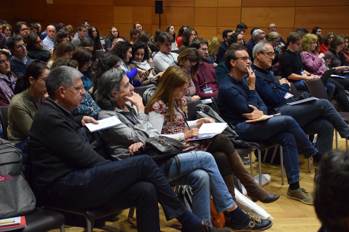 riscomunica's tweet photo. Estas son algunas fotos del pasado congreso de @GeSIDA en Toledo.
Un gran encuentro para toda la comunidad investigadora del VIH en España. Ya están preparando lo que será #GESIDA20 en Málaga.
Ha sido un placer formar parte de #GESIDA19 👇 https://t.co/z3ppdNt8bO https://t.co/OaVQ6NcYM2