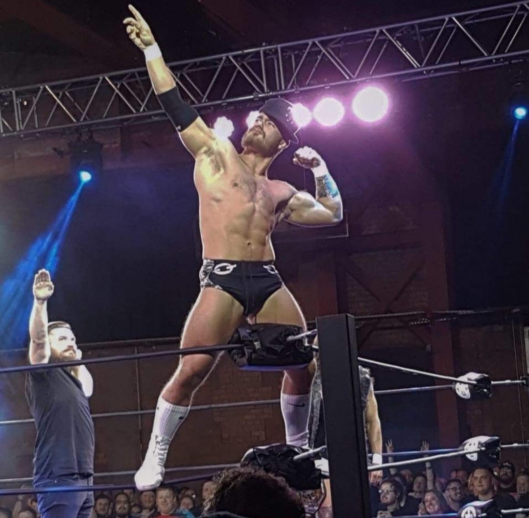 TylerBate17's tweet photo. Luego De Un Buen Tiempo fuera!!!
Nos encontramos haciendo devuelta lo que mas amo!! https://t.co/AWvtzZPvwA