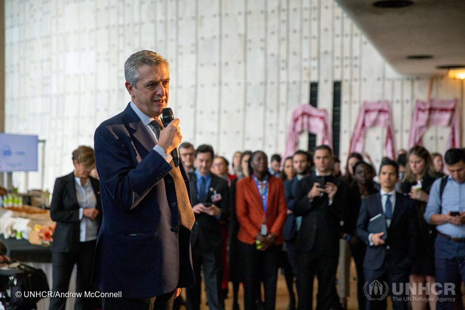 UNHCRPartners's tweet photo. Congratulations to our  #InnovationAward winners @XavierProj @vgwb_org and @Laboratorio53! ✨🏅👏 Great seeing our  #InnovationAward winners receive their certificates from  @FilippoGrandi at the Civil Society Breakfast during the first Global #RefugeeForum https://t.co/usO10nwB6k