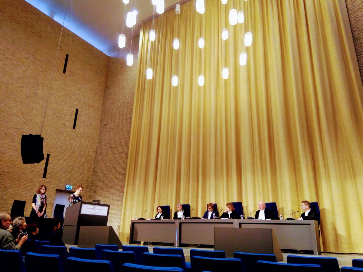 FRC_VUB's tweet image. Dr. @weatherburn_amy made it! Waiting to celebrate together in Brussels too:) From @TilburgLaw with love #phddefence #labourexploitation #humantrafficking