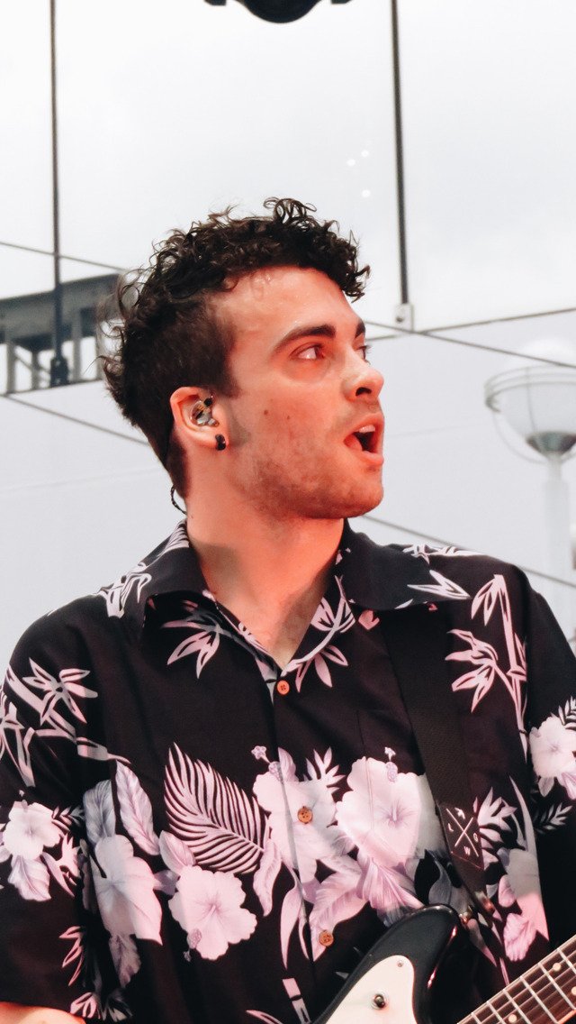 In this house we stan only one man and that is taylor york. happy birthday  