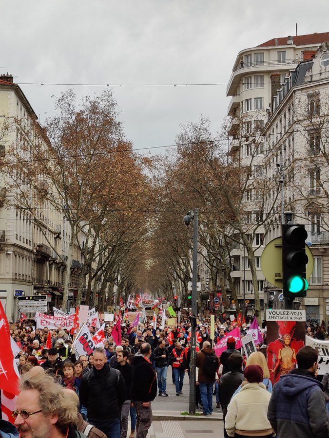 Voir l'image sur Twitter