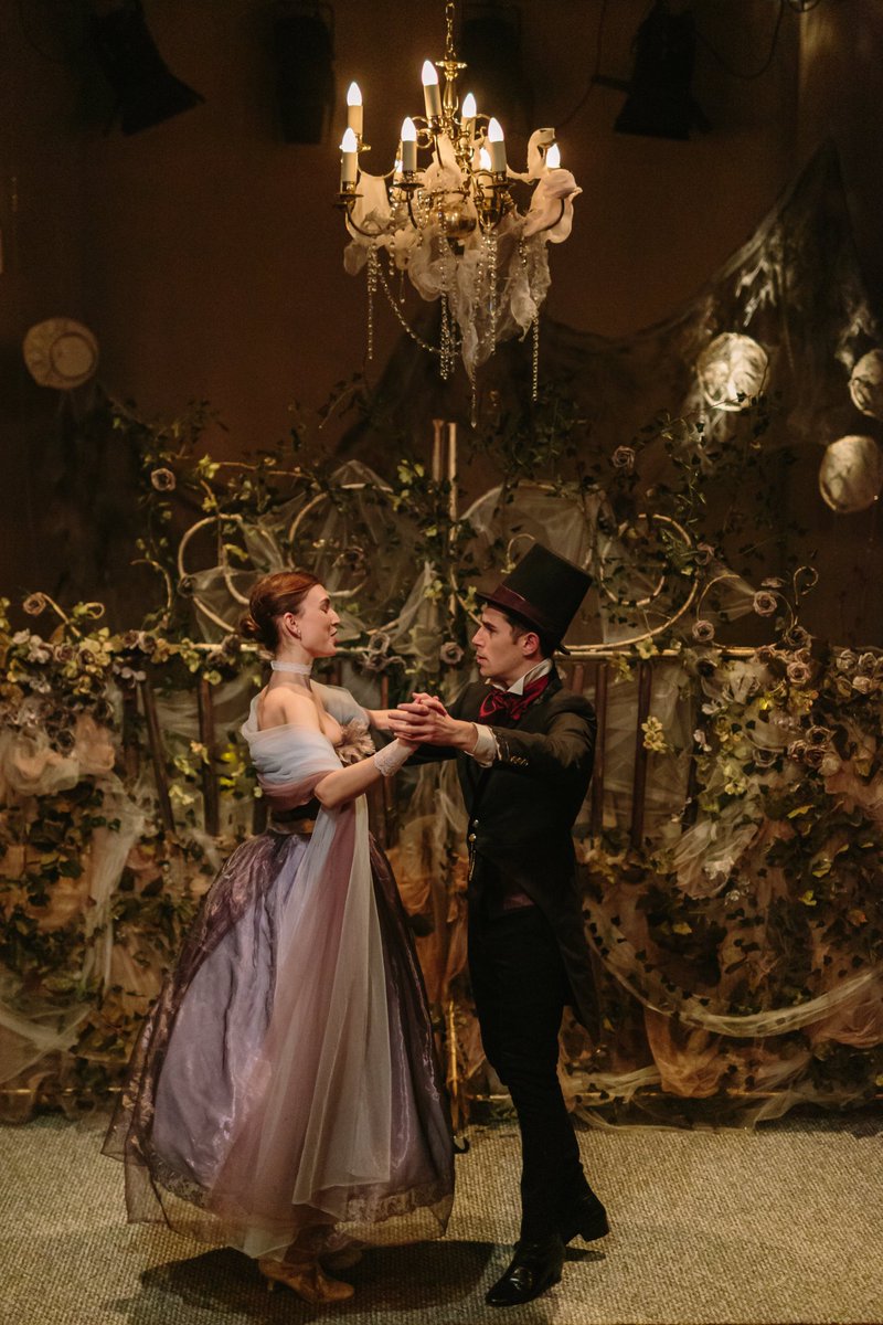 thereviewchap's tweet image. Theatre Lab Co's Great Expectations is 'a seriously stylish production, beautifully realised with a myriad of intriguingly nuanced performances'

★ ★ ★ ★ 
The Playground Theatre London
Full review coming soon! 

@TheatreLabCo @PlaygroundW10 #greatexpectations @KevinWilsonPR