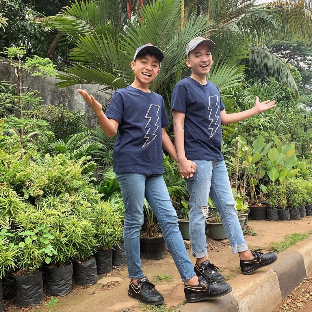 SityNenden's tweet photo. Ikatan batin kalian sdh ga diragukan lg, jika yg satu dilukai yg satunya juga akan ikut terluka, percayalah selama kalian msh bergandengan semuanya akan kembali baik" saja Ayah akan melindungimu dia tdk akan membiarkan siapapun melukaimu;) #betrandpeto https://t.co/3TMY1XiWP2