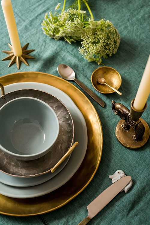 Are you looking to add a bit of luxury to your festive decorations? Why not take a look at the wonderful Astral Christmas collection by Caravane? finerthingsmagazine.co.uk/homes-interior…